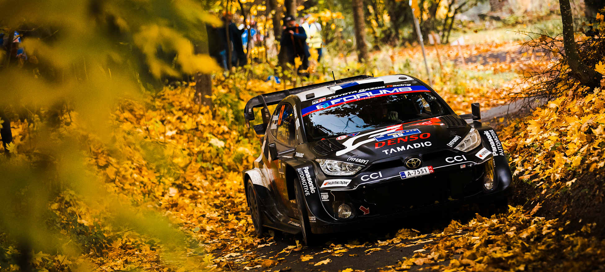 2025年WRC第12站中欧拉力赛周六赛段：奥吉尔撞车退赛，罗万佩拉领跑