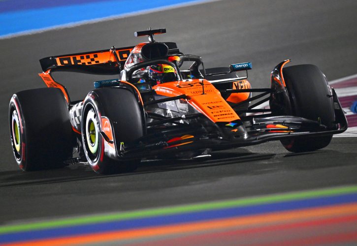 2025年F1第23站卡塔尔大奖赛排位赛：迈凯伦包揽头排，皮亚斯特里绝杀诺里斯夺杆